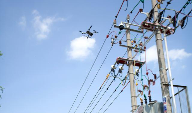 國網寧夏電力配電網首次無人機自主巡檢(圖1)